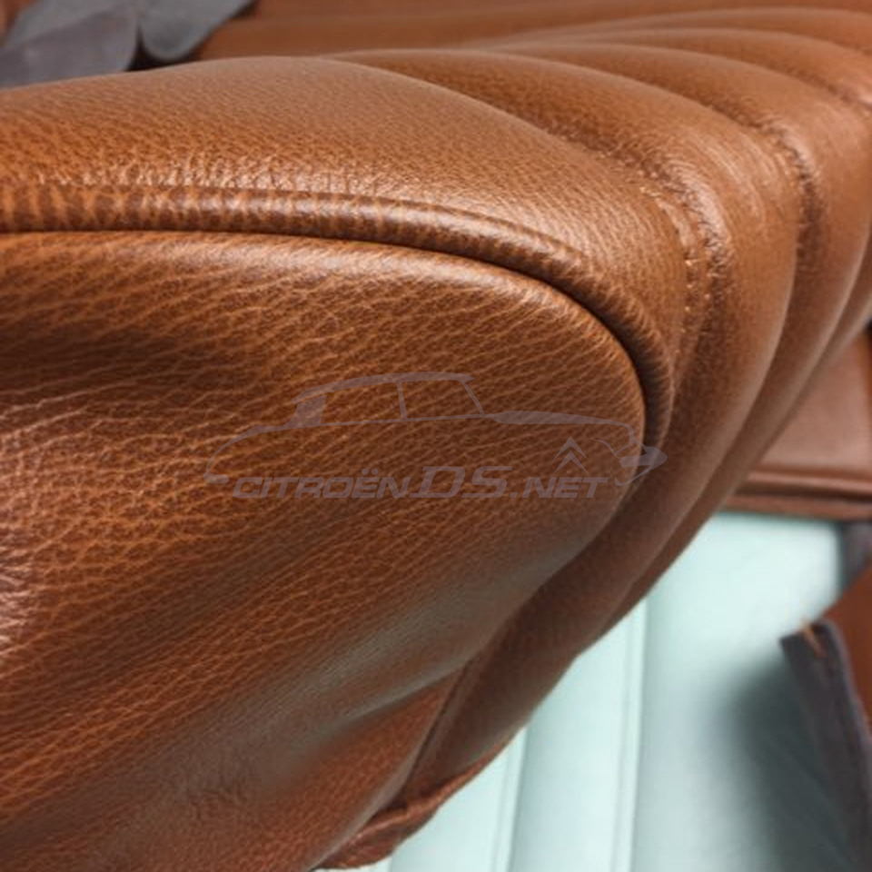 Fabric seat cover for front seat, light brown leather ("Fauve").