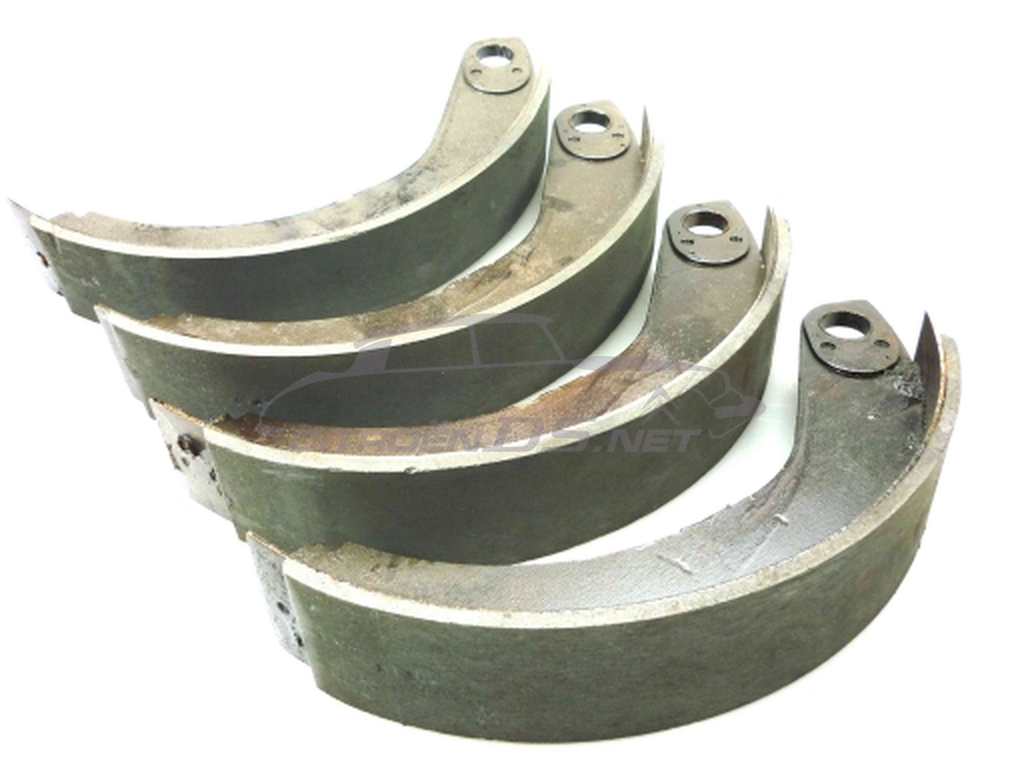 Front brake shoes, set