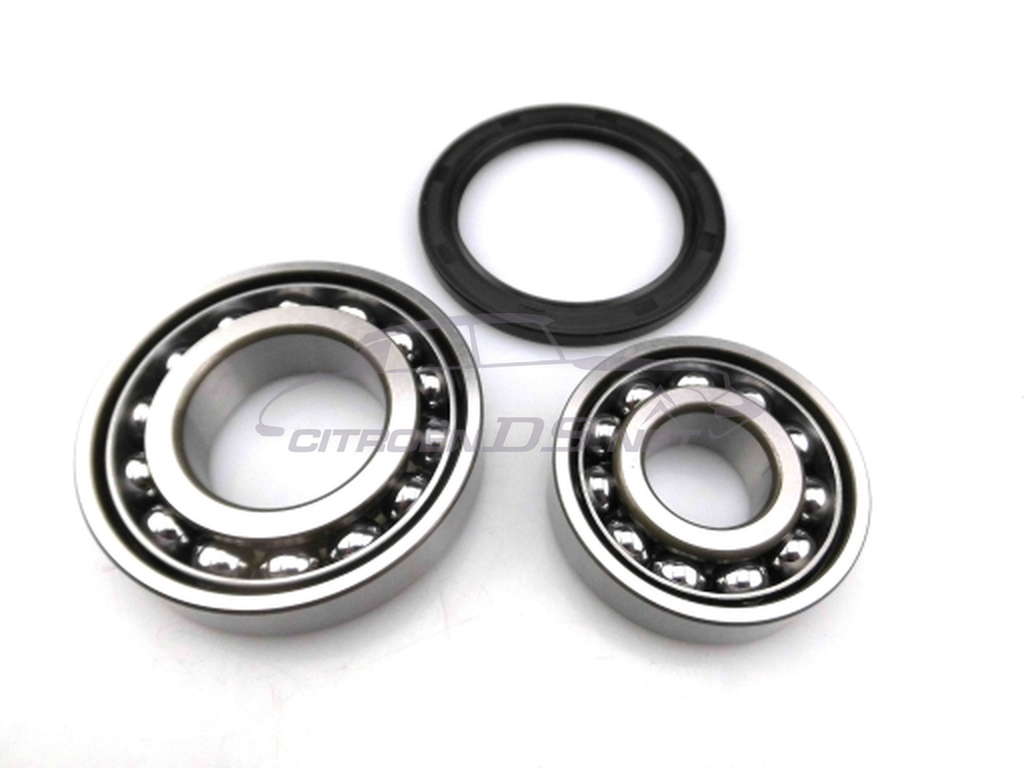 Rear wheel bearing set with seal, one side