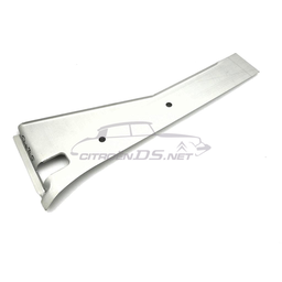 [512493] C-pillar locking plate inside with cut-out top right